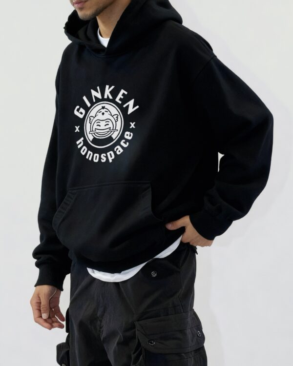 Ginken Oversized Hoodie Premium Baumwolle mit dropped shoulders, Unisex Fit und Logo-Print